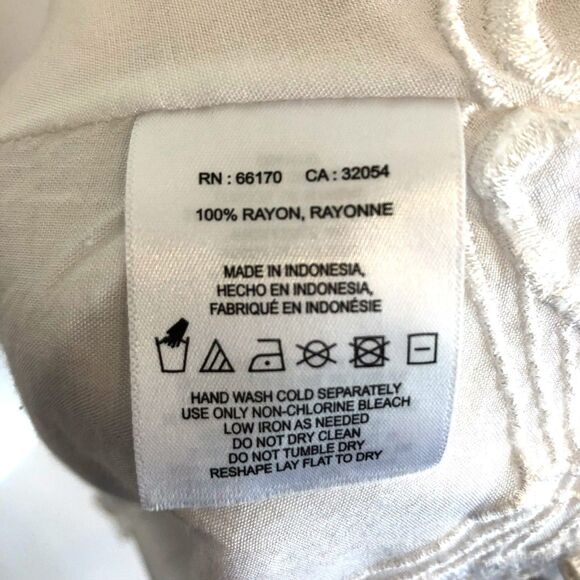 Embroidered Cutout Handkerchief Top Medium - Picture 4 of 5